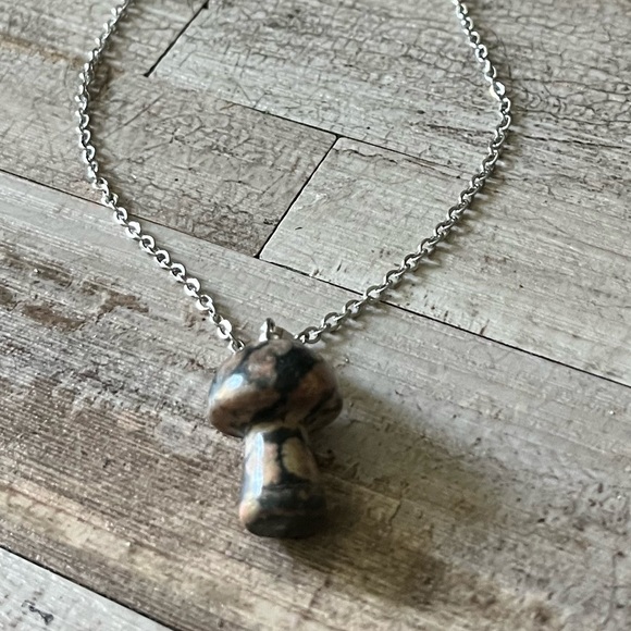 RHODONITE natural polished stone mushroom shaped pendant necklace new NWT boho - Picture 3 of 5